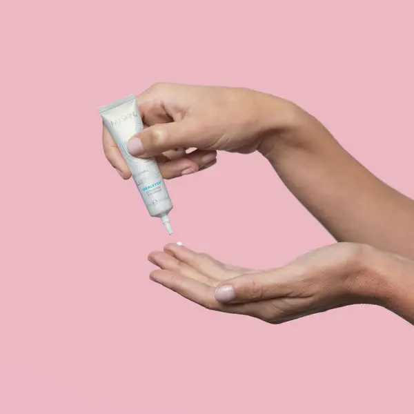 LumiSpa iO Rose Gold Accent i LumiSpa IdealEyes – zestaw – skóra wokół oczu - obrazek 3